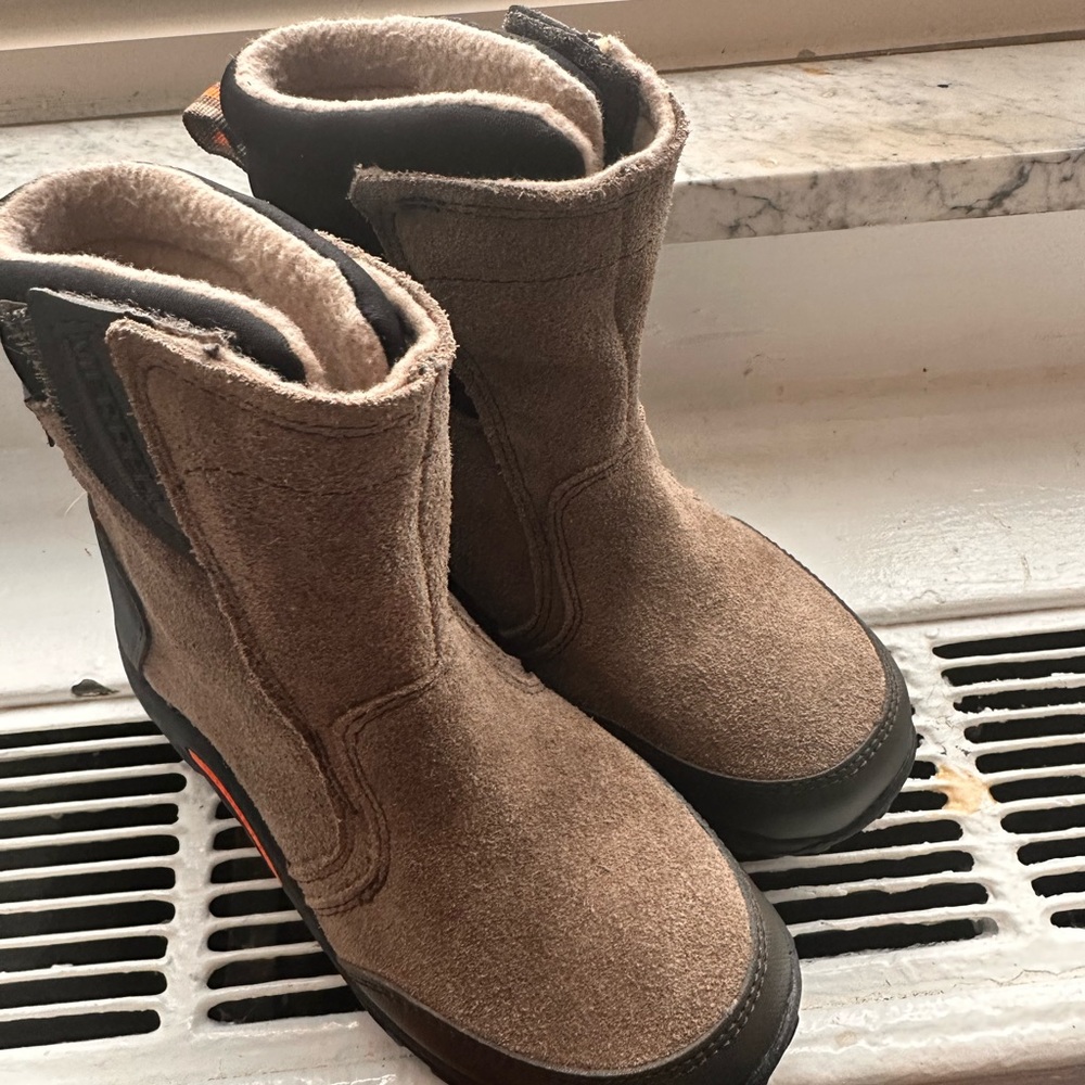 Merrell Jungle Moc Waterproof Cold Weather Boot (Little Kid/Big Kid) Size: 10.5